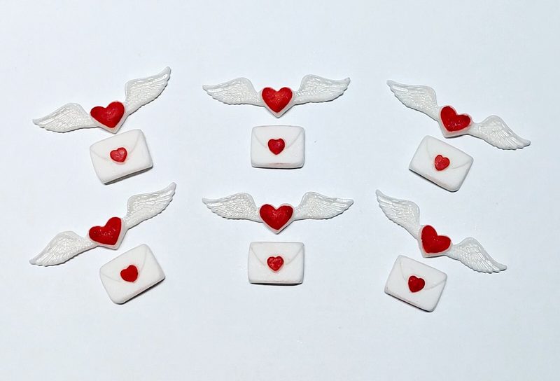 12x Valentine's Edible Cupcake Toppers Cake Decorations